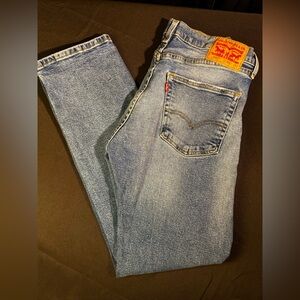 Levi's Classic 505 Straight Men's Jeans in Light Blue. 32 x 32. Great condition